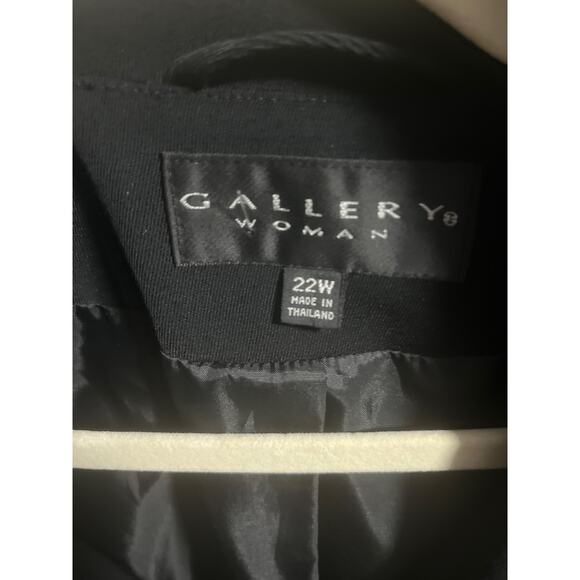 Vintage Gallery Woman Fully Lined Black Belted Trench Coat - Woman sz 22W - Picture 4 of 11